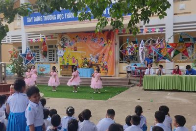 Vui Tết Trung thu năm 2025 Tại Trường TH số II An Vĩnh